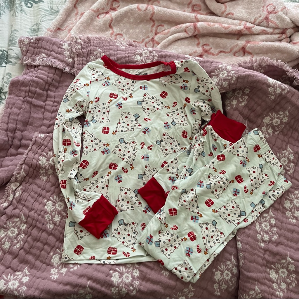 Caden Lane Kids Christmas Pajama Set